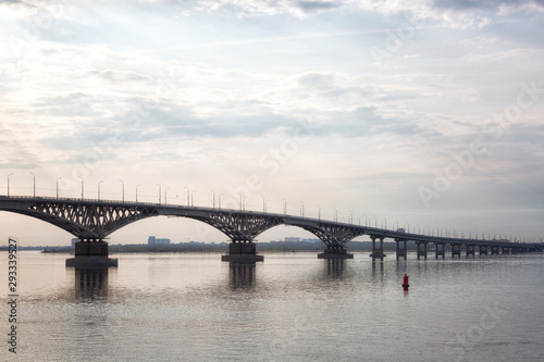 Fototapeta Naklejka Na Ścianę i Meble -  Bridge over the river Volga. The bridge connects  Saratov and Engels. Russia