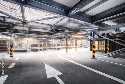 Obraz na płótnie Parking w salonie