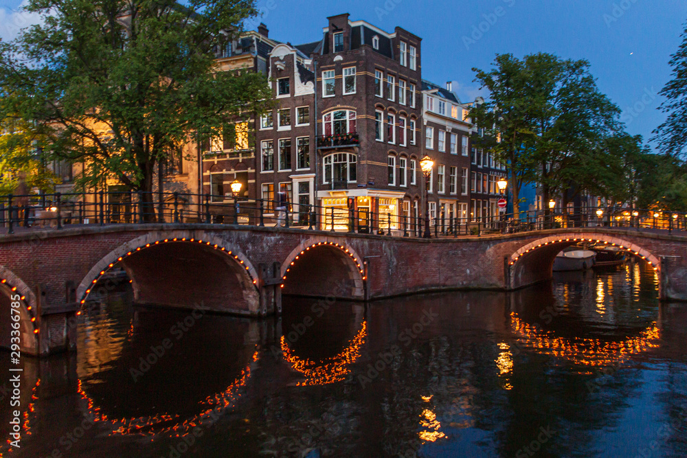 Obraz premium canal in amsterdam