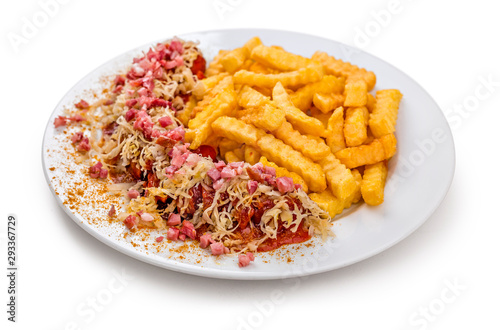 Currywurst Sauerkraut Speck Variation mit Pommes Frites