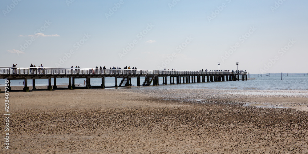 pier of Andernos les Bains in web banner template header