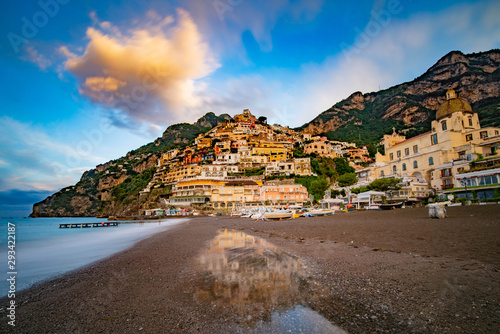 Fototapeta Naklejka Na Ścianę i Meble -  Morning on Beach in Positano