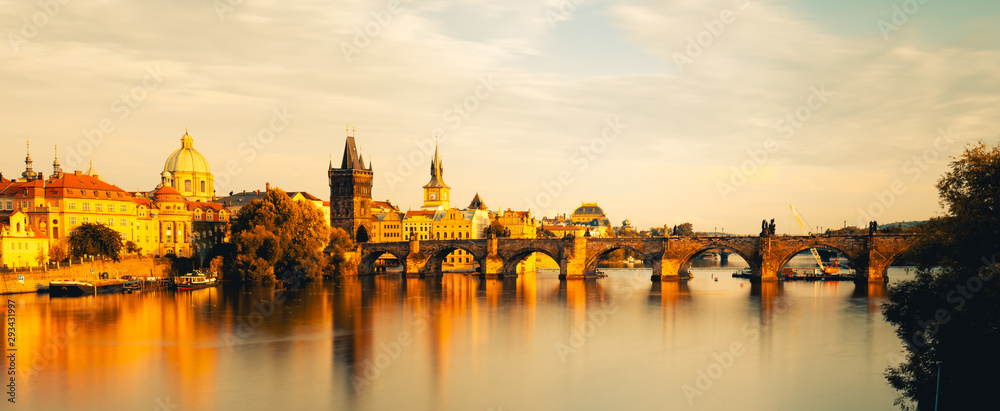 Obraz premium Charles Bridge Prague in Czech Republic.