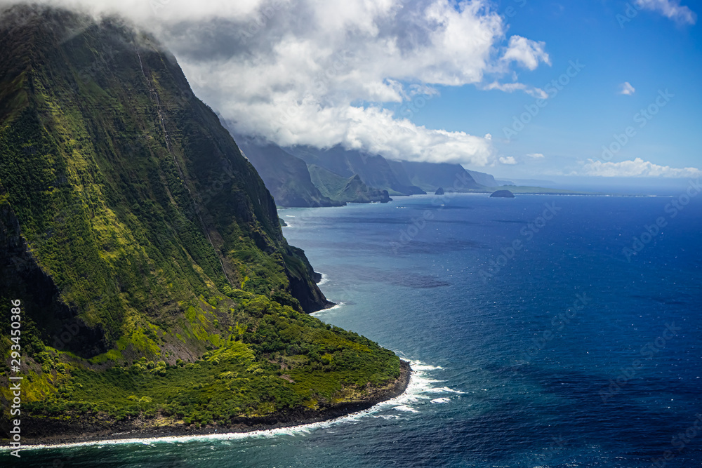 Fototapeta premium Giant cliffs of molokai