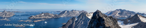Greenland, Kulusuk, Mountaineers in the Schweizerland Alps