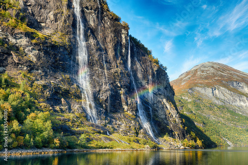 Tableau sur toile Seven sisters waterfall on Norway fjords