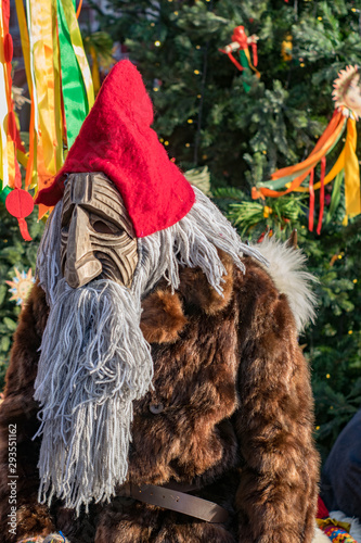 Fotografia Actor dressed in traditional pagan costume of a slavic house elf, Domovoi, at Sh
