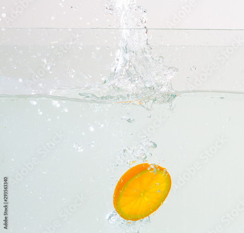 Orange slice in water 2