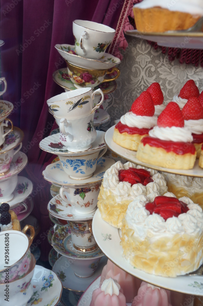 Plate decoration with many cakes Plate decoration with many cakes