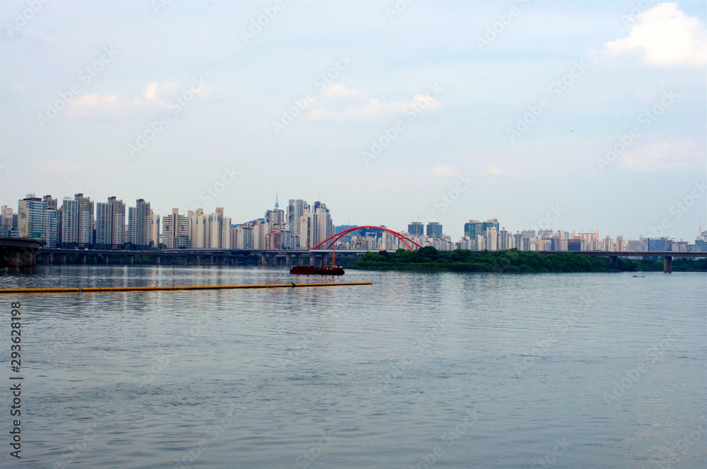 Fototapeta premium Hang river in Seoul in the evening