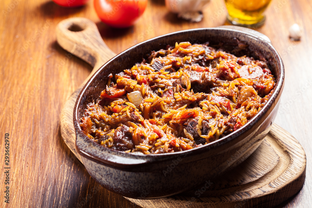 Giouvetsi - Greek beef and orzo stew