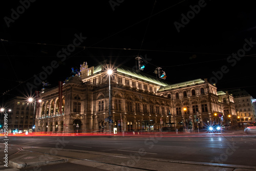Vienna Opera House at Night, Traffic passing by 02