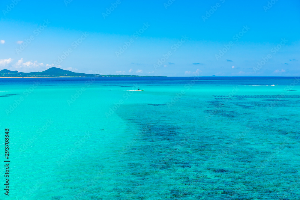 伊平屋島の海