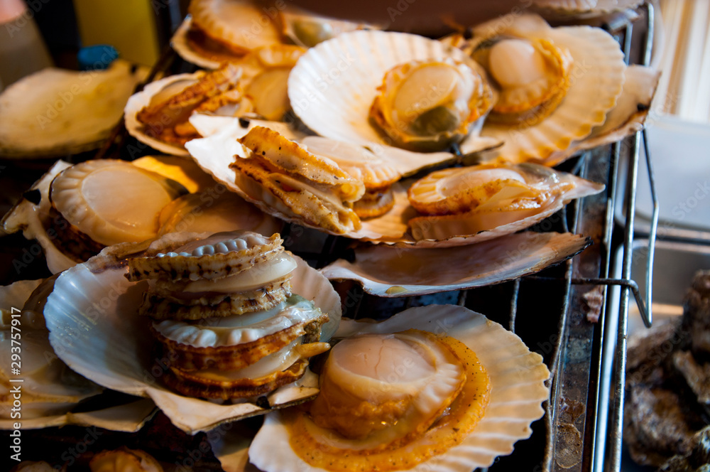 Tsukiji Market, Tokyo, Japan, must eat seafood, scallops