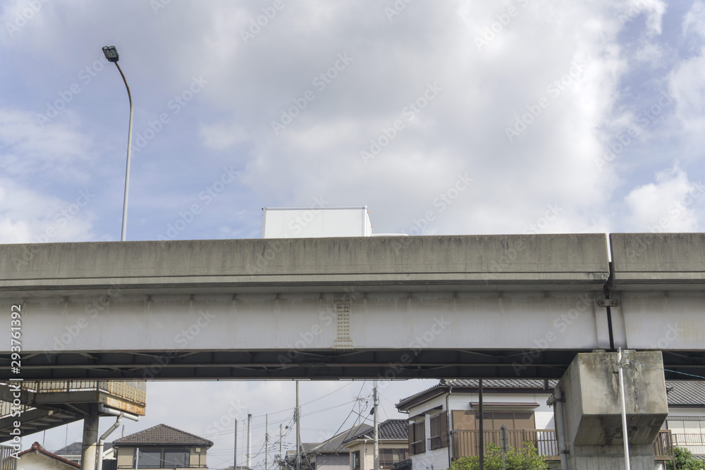 
陸橋
