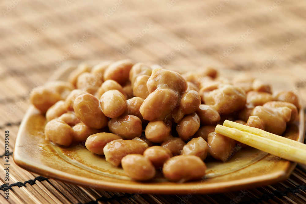 Fototapeta premium Natto, fermented soy beans with steamed rice 