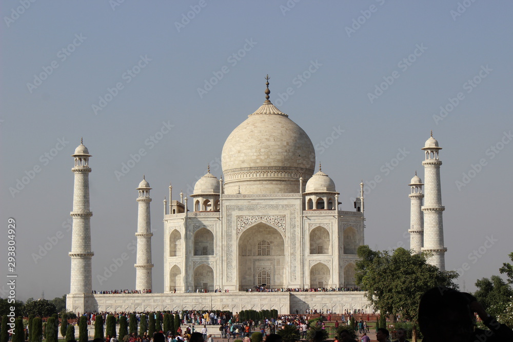 Fototapeta premium taj mahal in agra india