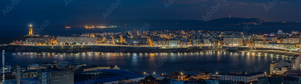 A Coruña panorámica nocturna
