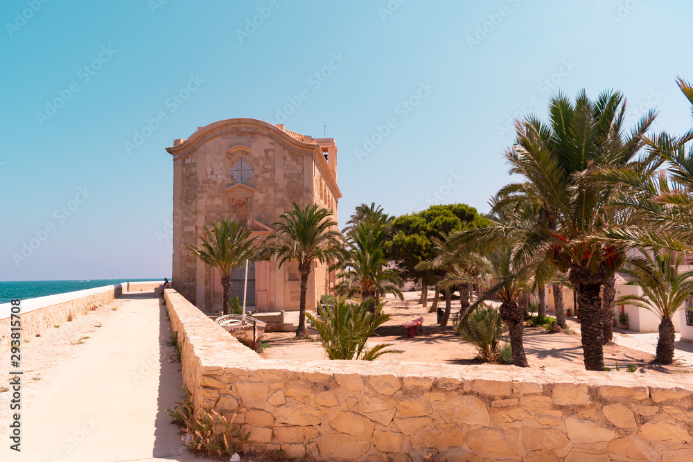 Isla de Tabarca  enfrente de el pueblo costero de Santa Pola en la provincia de Alicante(España)