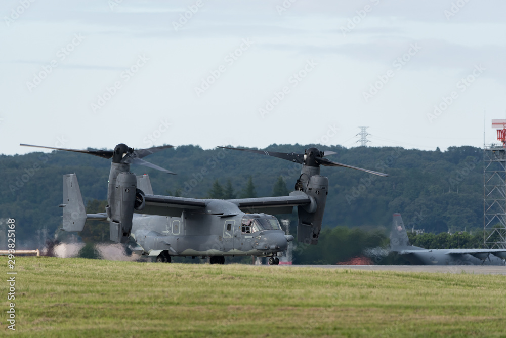 ティルトローター機 Stock Photo Adobe Stock