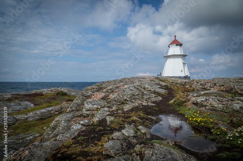 Leuchtturm in den Schären der Westküste, Schweden