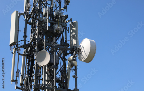 фотографія radar and antenna of a repeater