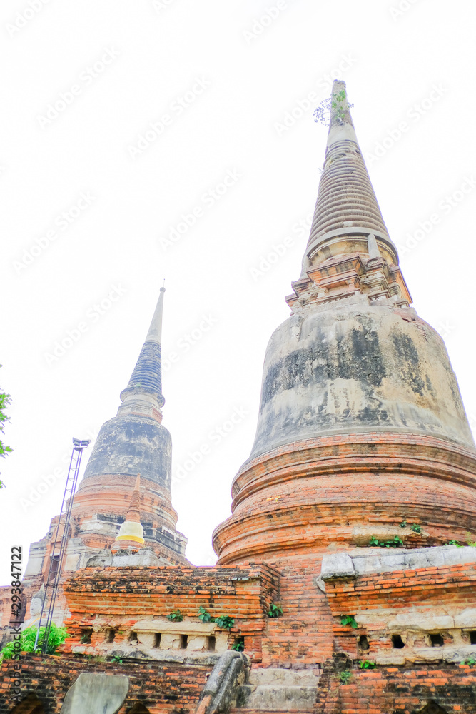 Fototapeta premium Sri Lanka bell shaped pagoda in the area of Wat Yai Chaimongkol, Ayutthaya Thailand