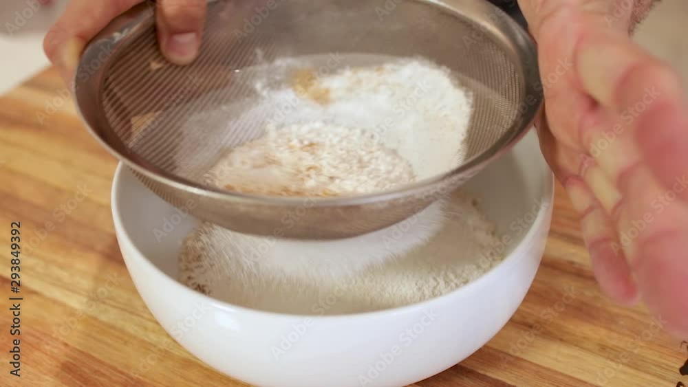 Food, food preparation, ingredient mixes, baking, desserts and cakes, vegetables, eggs, chocolate, ribs, meat, vegetables, whisk, cheese, vinaigrette, olive oil, comida, alimentos, ingredientes, dulce Food, food preparation, ingredient mixes, baking, desserts and cakes, vegetables, eggs, chocolate, ribs, meat, vegetables, whisk, cheese, vinaigrette, olive oil, comida, alimentos, ingredientes, dulce