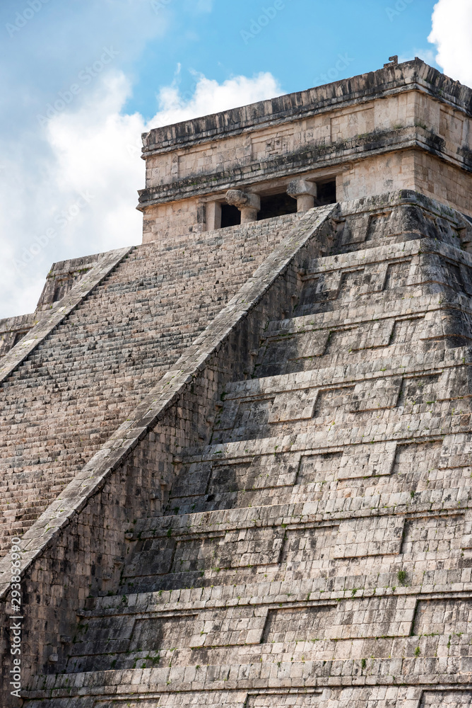 Mayan pyramid of Chicken Izta in Yucatan, Mexico Mayan pyramid of Chicken Izta in Yucatan, Mexico