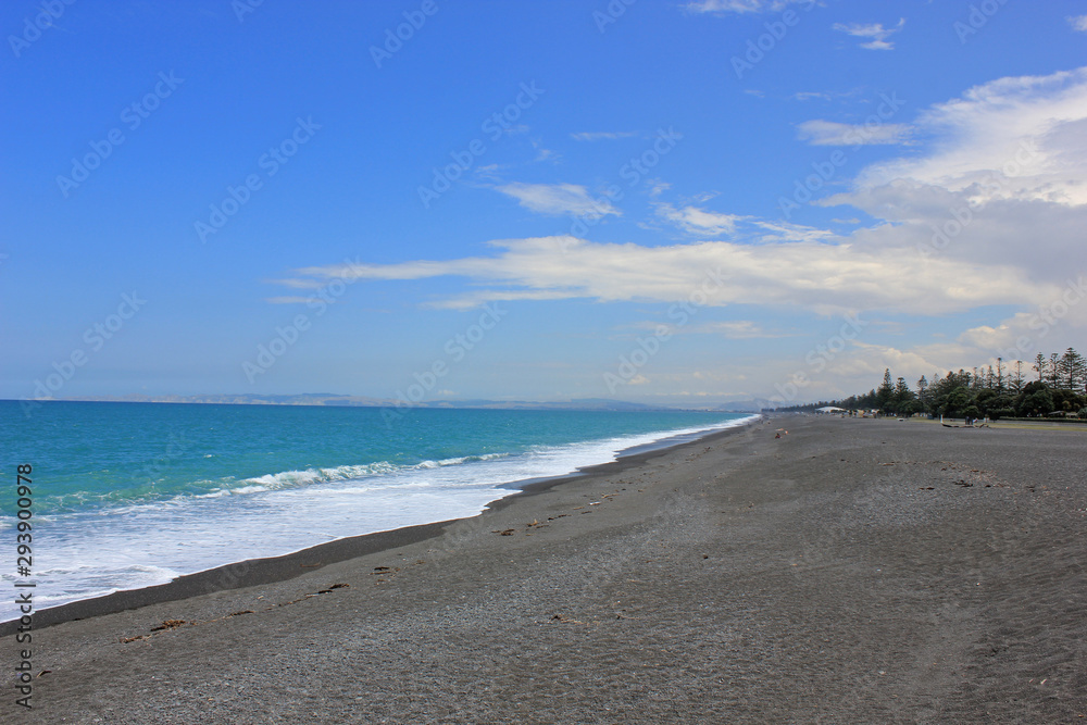 Beach, surf and pacific ocean in Napier