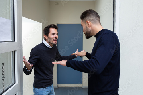 Fotografia Two Men Quarreling With Each Other