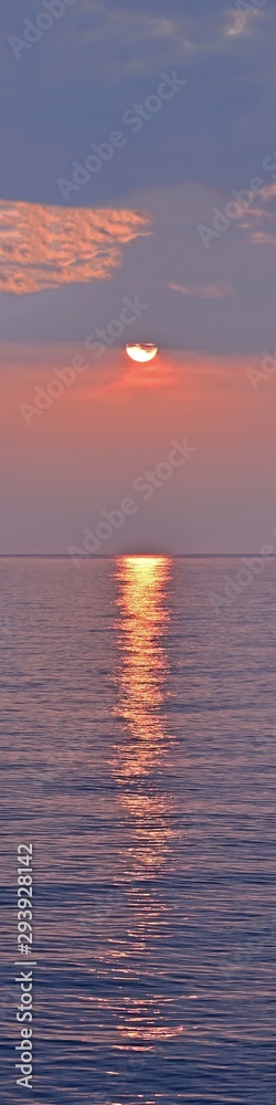 Obraz premium 船上から見た夕焼けの情景