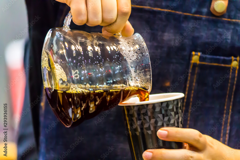 Syphon Coffee or Vacuum Coffee is full immersion tasteful, this process show syphon coffee ready to drink.