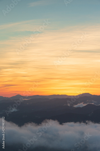 雲海と朝焼け © Yusuke Kawakami