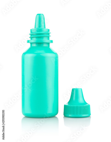 Green plastic eyes dropper bottle isolated on white background © F16-ISO100
