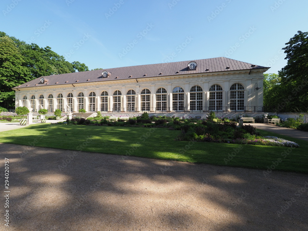 Φωτογραφία Scenic building of old orangery in baths park in Warsaw european capital city of Poland in 2019 in May