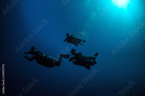 Sidemount Divers
