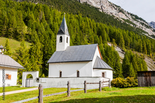 S-Charl, Kirche, Val S-Charl, Schlucht, Wanderweg, Nationalpark, Unterengadin, Alpen, Graubünden, Sommer, Schweiz