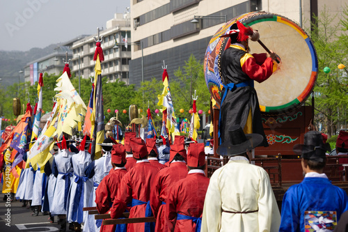 Photography Traditional Parade in Seoul near geyongbokgung palace