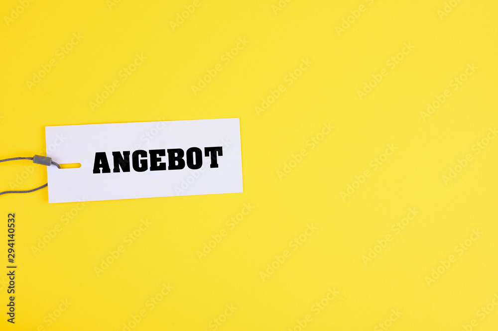 Preisschild mit einem Angebot Preisschild mit einem Angebot