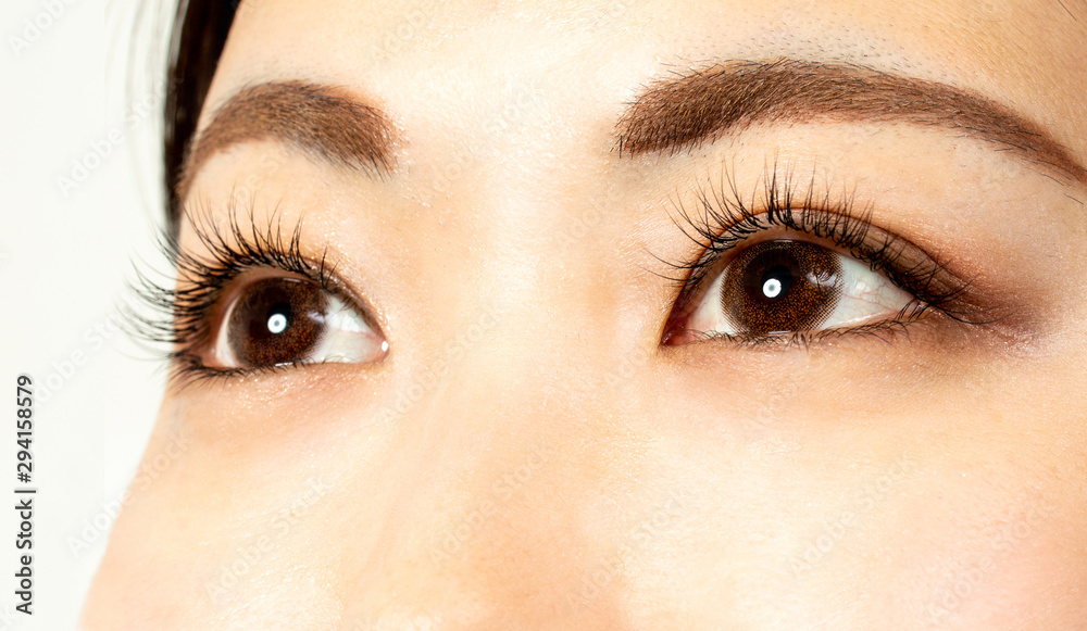 Obraz premium まつげエクステンション施術 100本