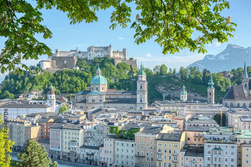 Obraz premium Widok na miasto Salzburg, Austria