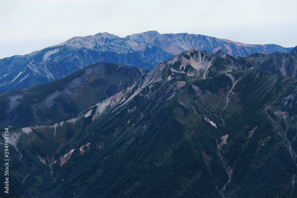 北アルプス　槍ヶ岳山頂からの風景　雲ノ平周辺の山々　薬師岳遠景
