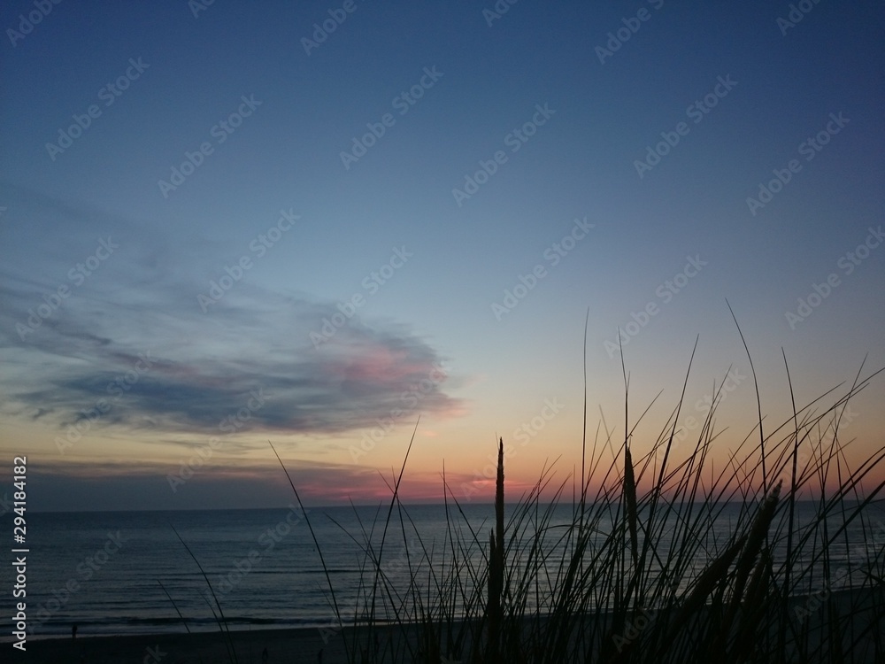 Sonnenuntergang am Strand, Niederland