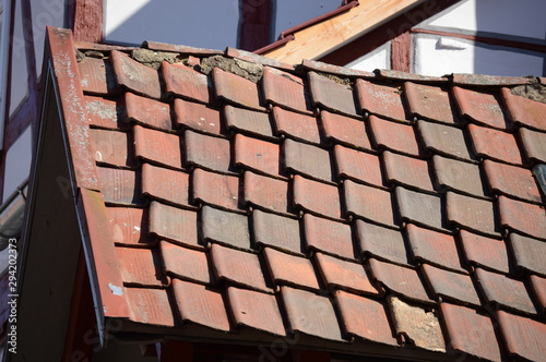 roofing tiles red