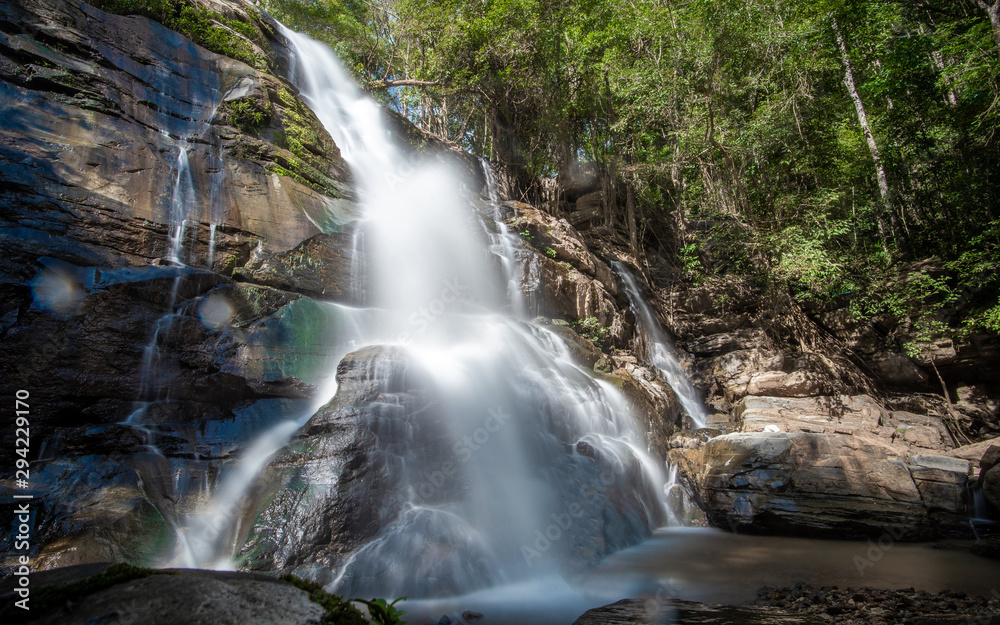 Fototapeta premium Exotic Natural Rock Cliff Waterfall