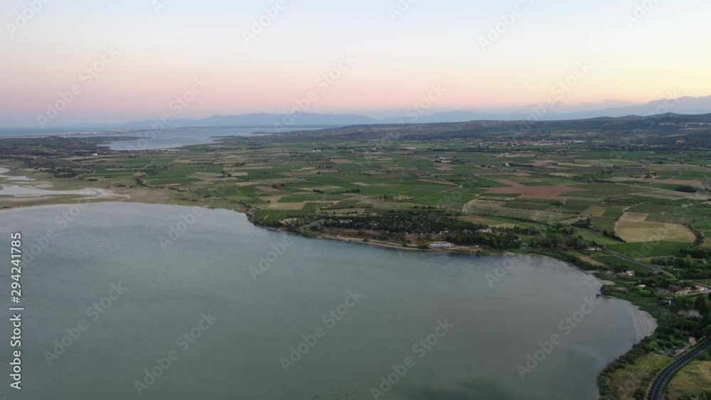 saline et vignes en vue aerienne saline et vignes en vue aerienne