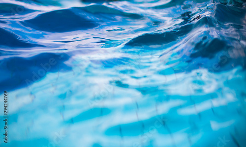 Detail of water pool surface © Zsolt Biczó