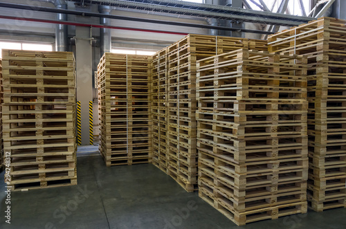 empty wooden pallets in the warehouse.