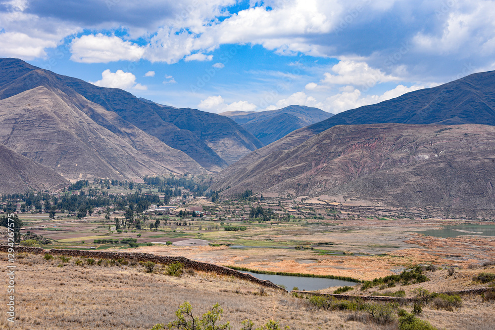 Naklejka premium Ancient walls and buildings dating back to the Wari culture, at the Pikillacta archaeological site, just south of Cusco, Peru